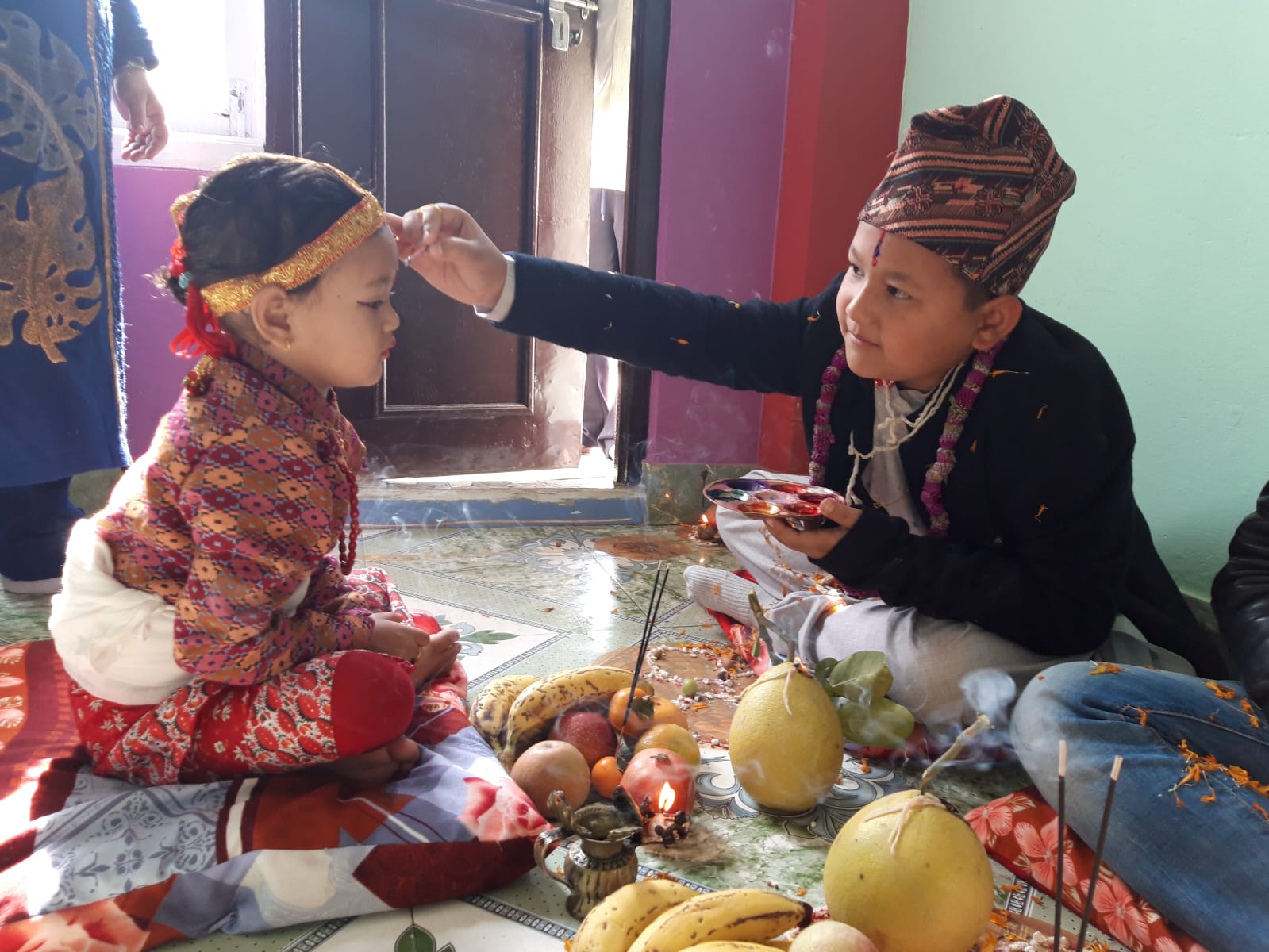 तिहारको मुख्य दिन आज भाइटिका लगाइँदै‚ उत्तम साइत बिहान १०ः५१ बजे